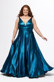 Sydney's Closet Plus Size Metallic A-Line Prom Dress with Pockets