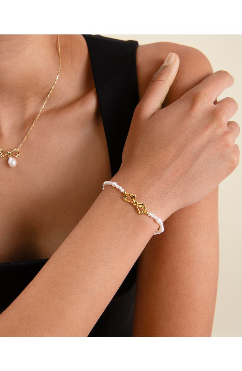 Edge of Ember Bow Pearl Bracelet, Alternate, color, Pearl