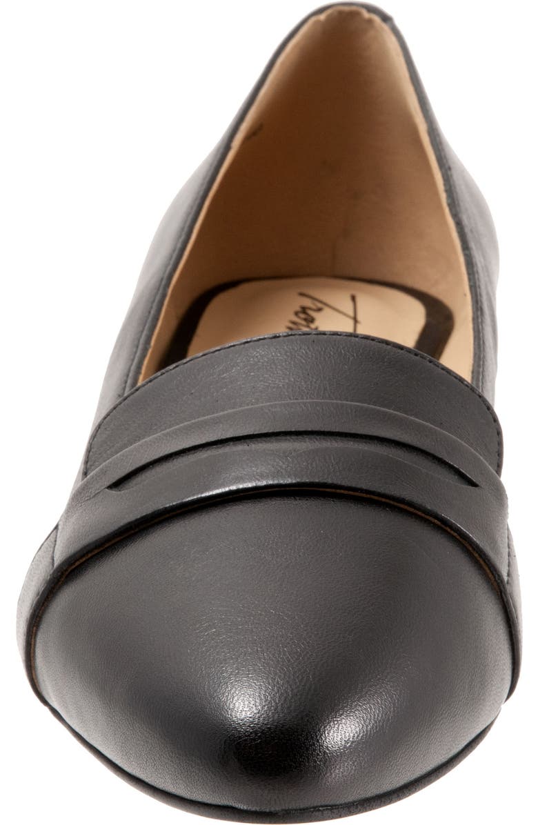 Trotters Joelle Pointy Toe Low Heel Pump, Alternate, color,