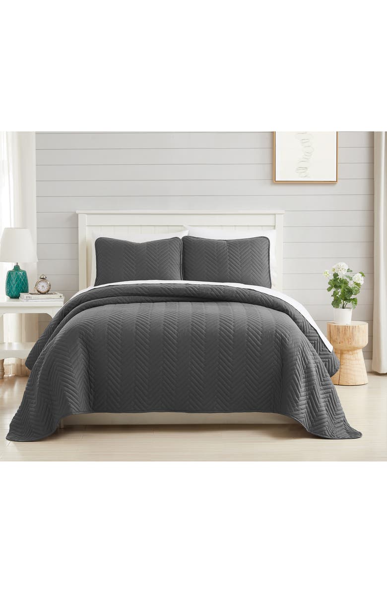 SOUTHSHORE FINE LINENS Chevron Quilt Set, Alternate, color, Slate