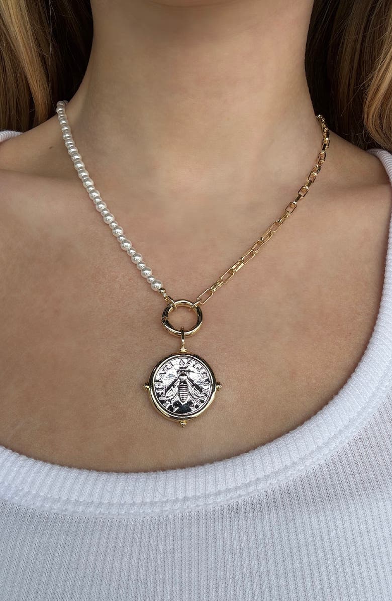 THE SIS KISS Two Tone Bee Charm, Alternate, color, Silver