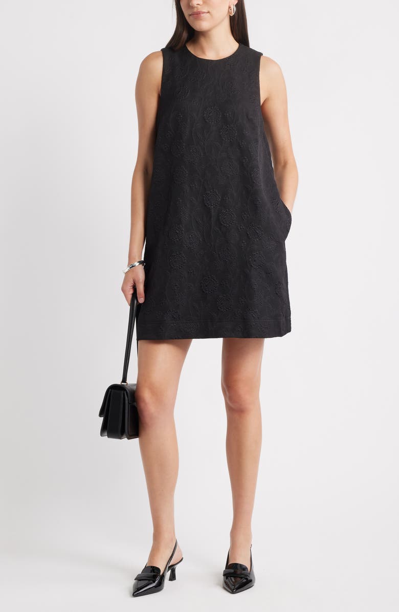 Caslon<sup>®</sup> Sleeveless Jacquard Shift Dress, Alternate, color, Black Textured Jacquard