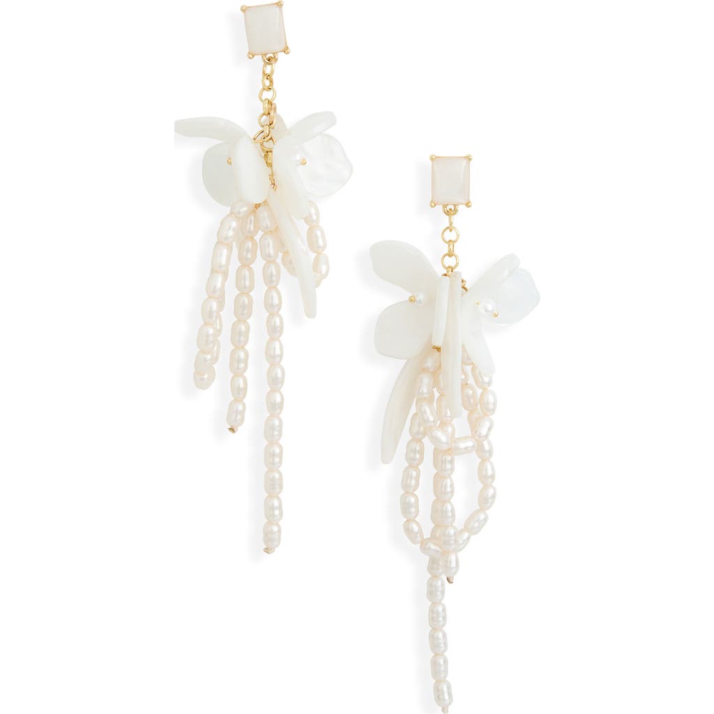 Nordstrom Rack Resin & Faux Pearl Cluster Drop Earrings In White- Gold