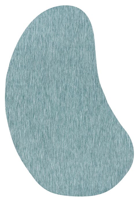 Evan Modern Rustic Organic Curve Indoor/Outdoor Shaped Area Rug