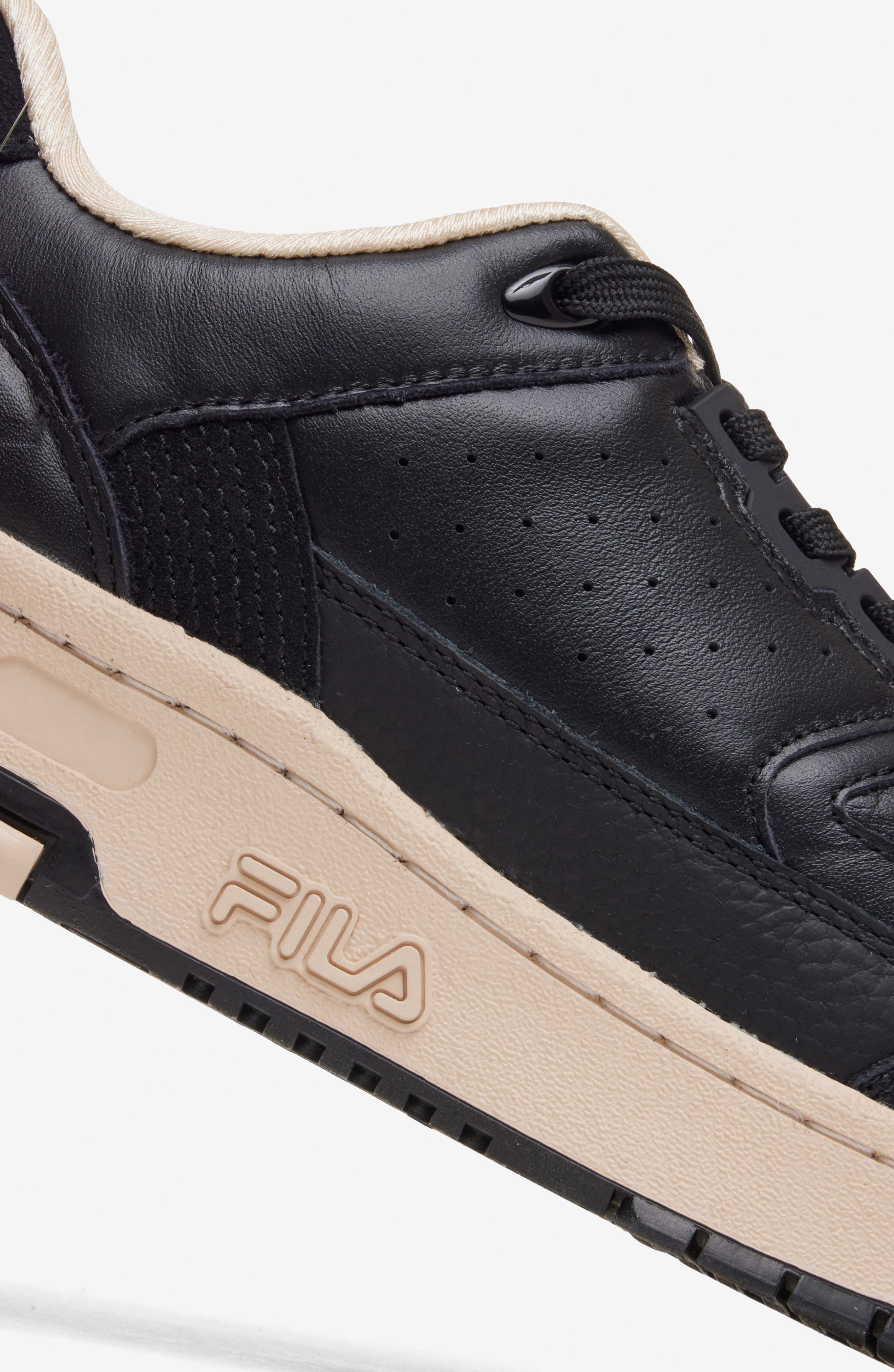 FILA Rissmo Low Lux Basketball Sneaker, Alternate, color, 