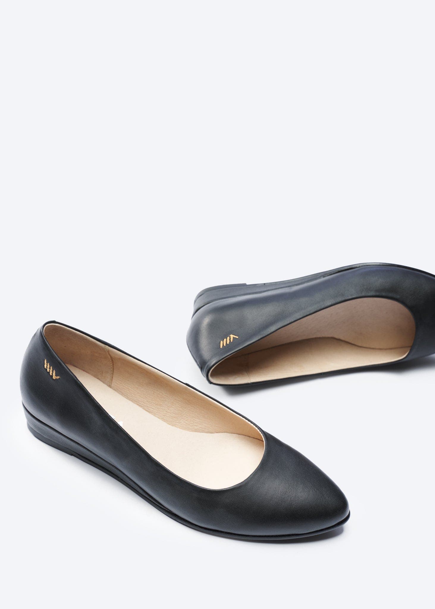VISCATA Roma Leather Flats, Alternate, color, Black
