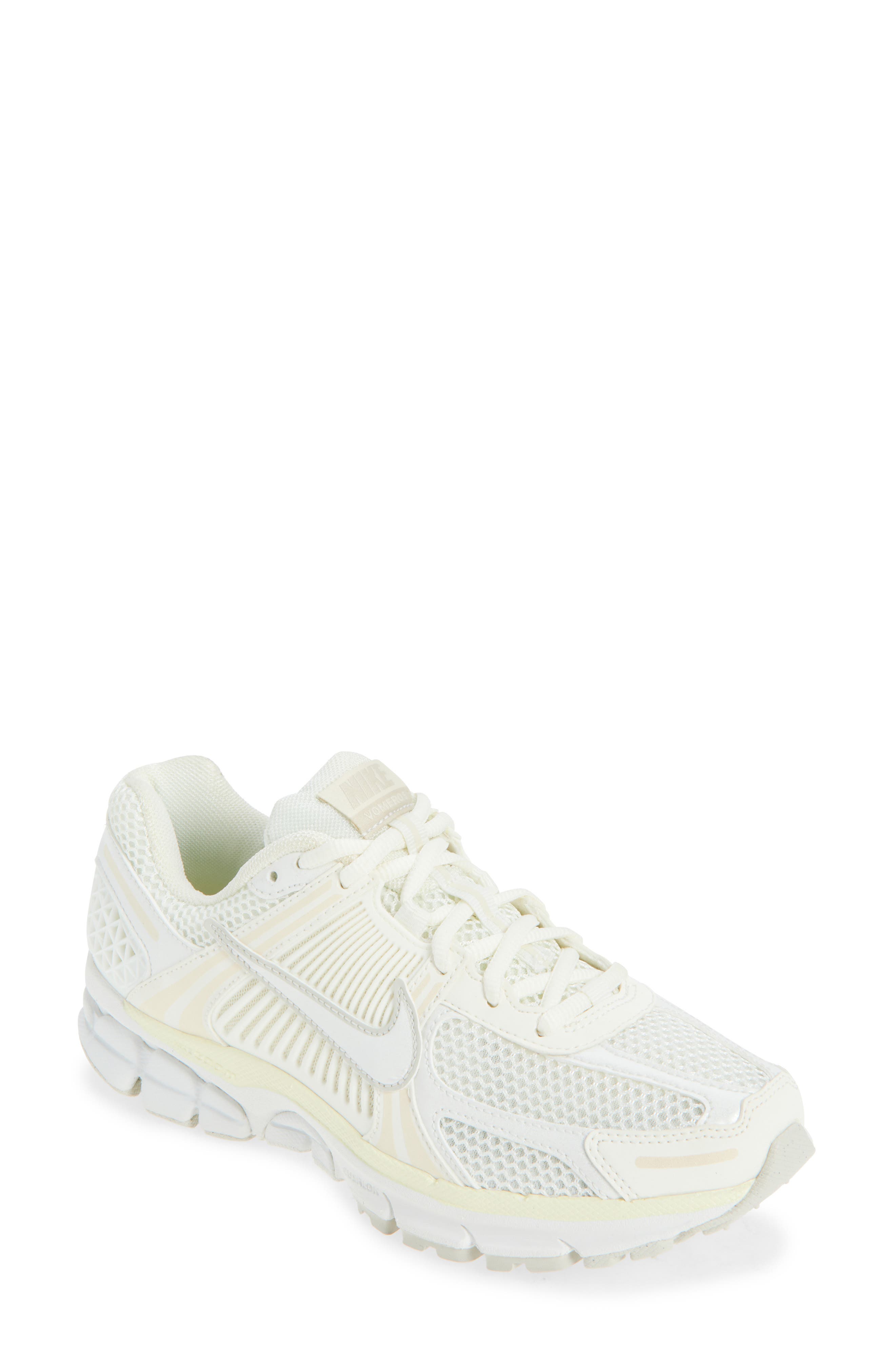 SAIL/ SAIL/ SUMMIT WHITE