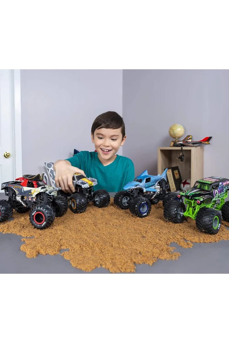 Grave Digger Monster Truck - 124 Scale Die-Cast Vehicle - Chrome Rims and BKT Tread Tires For Use In All Playsets, Alternate, color, Green