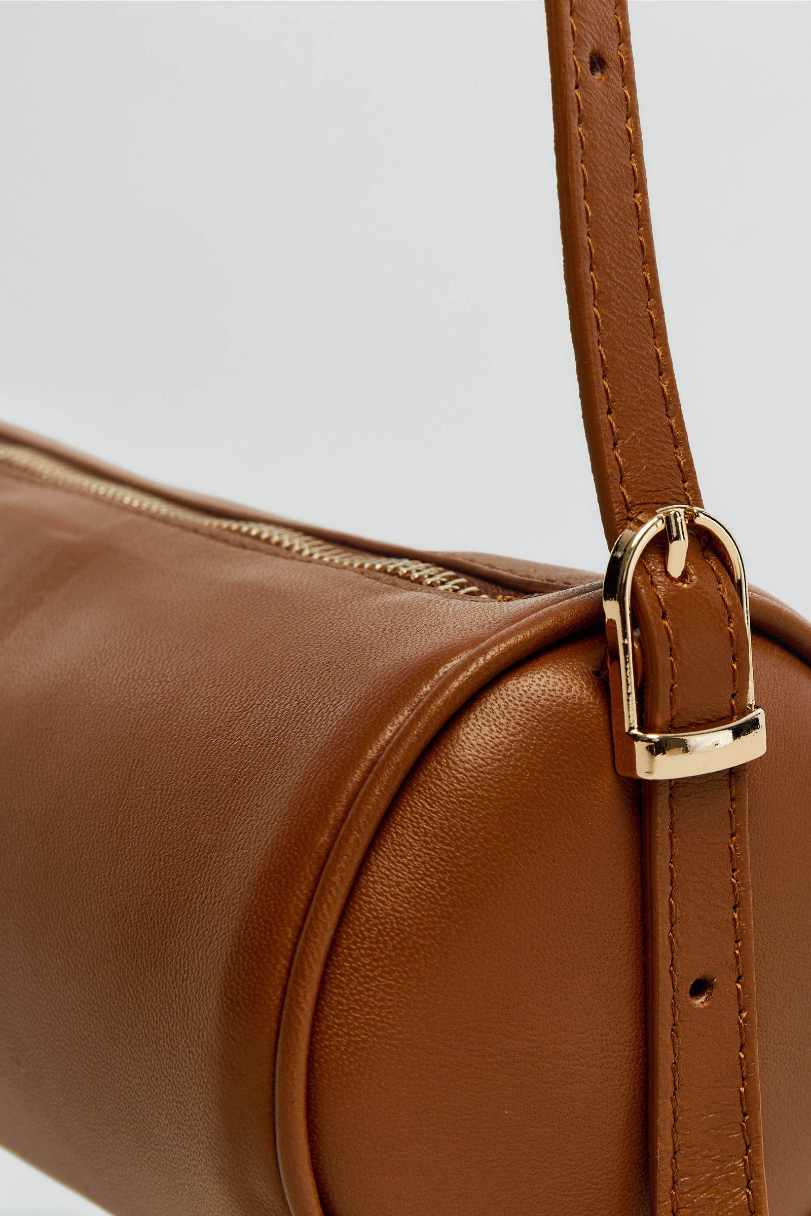 FURNIQ UK LLC Harley Leather Handbag, Alternate, color, 