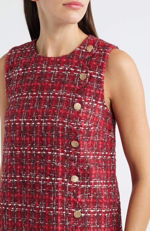 Zoe And Claire Scalloped Sleeveless Tweed Shift Dress In Pink