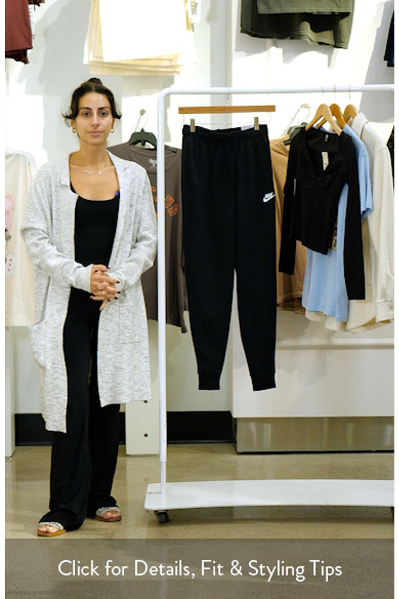 Sportswear Club Fleece Joggers video