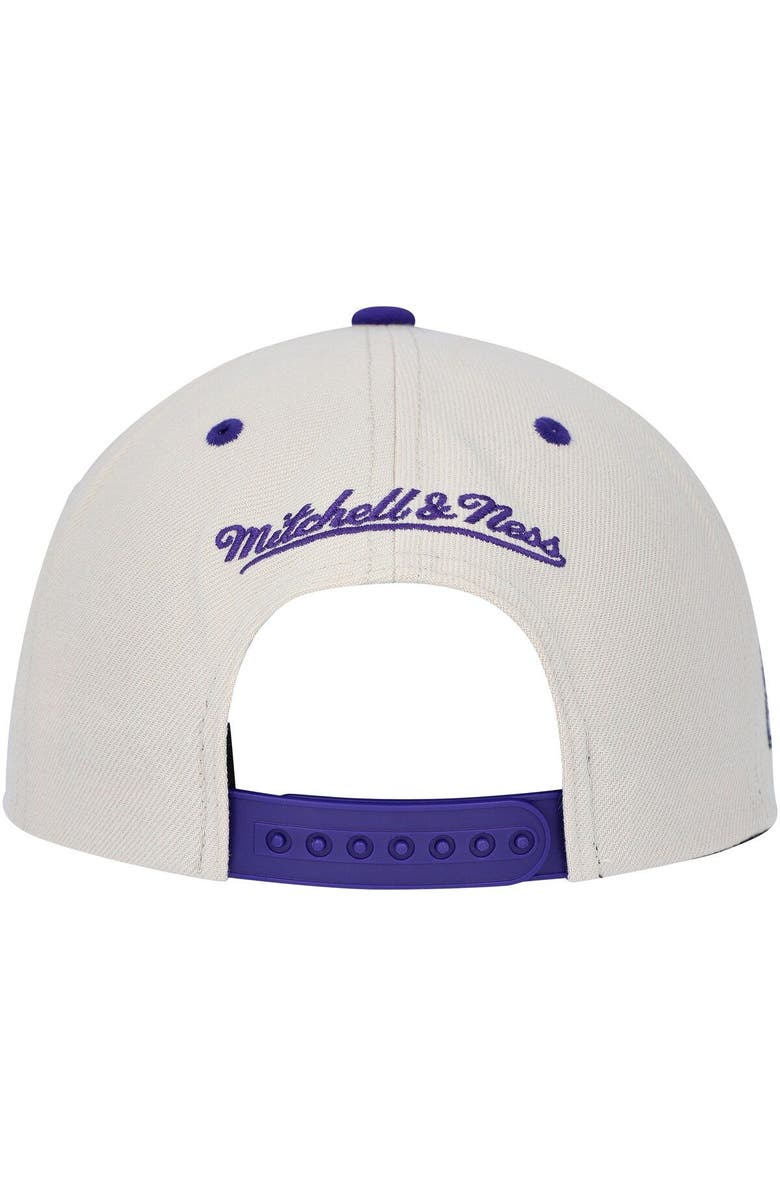 Mitchell & Ness Men's Mitchell & Ness  Cream/Purple Milwaukee Bucks Hardwood Classics 2-Tone Chain-Stitch Snapback Hat, Alternate, color, 