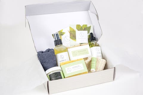 Fresh Earthy Natural Skincare Set For Men