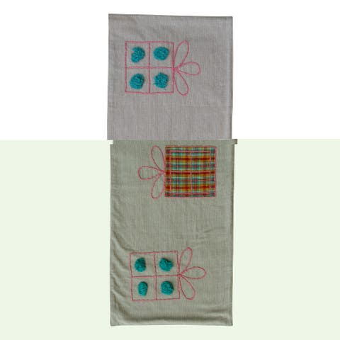 Woven Cotton Table Runner with Appliqued Gifts, Multicolor