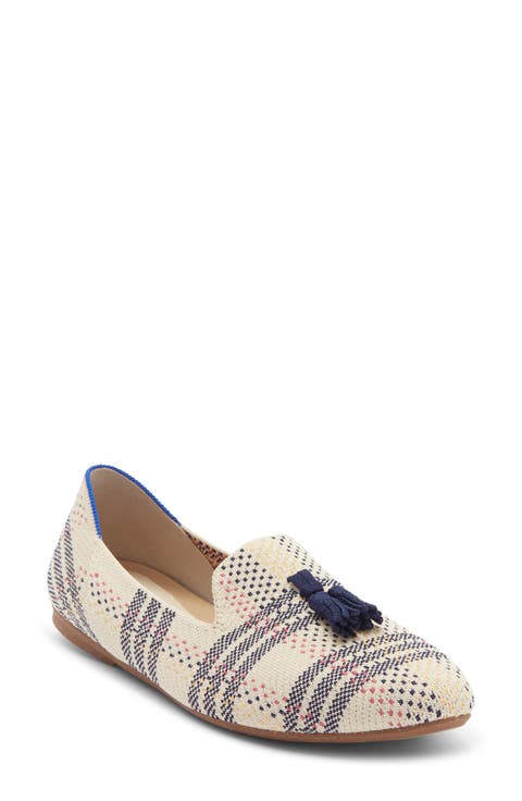 Almond Toe Tassel Flat