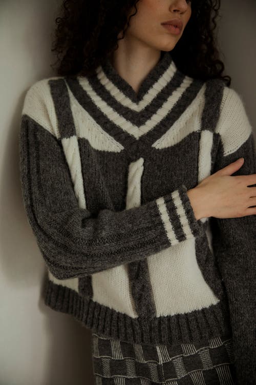Sskein Kari Pullover In Grey Ivory