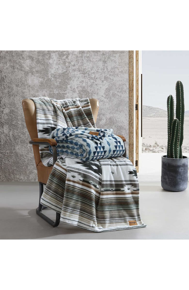 Wrangler Westin Throw Blanket, Alternate, color, Beige/ Blue