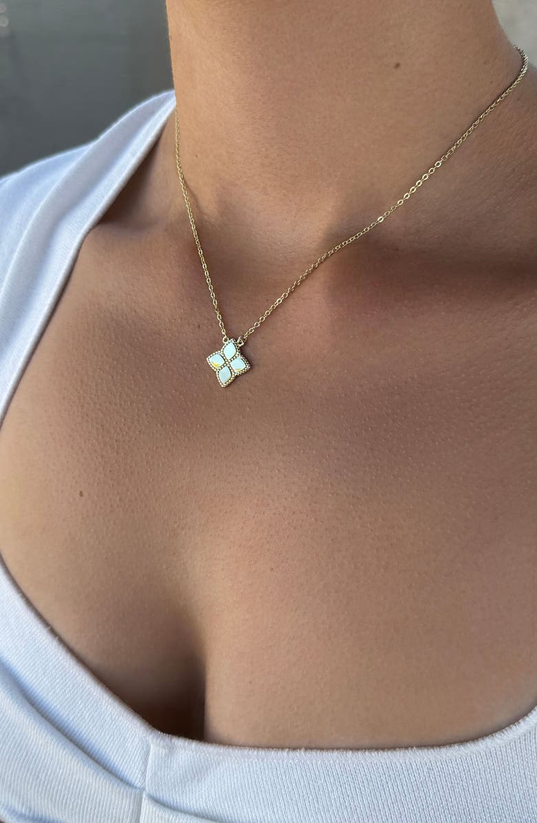 Adornia Pointed Clover Pendant Necklace, Alternate, color, Gold