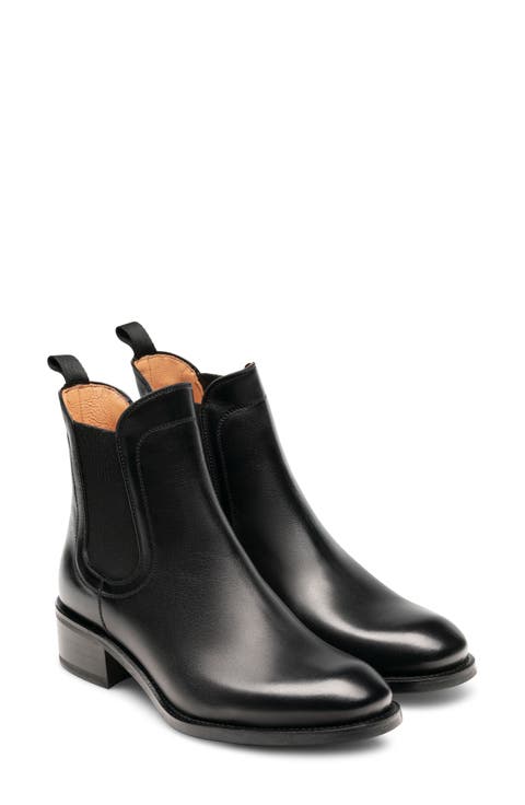 Delana Chelsea Boot (Women)