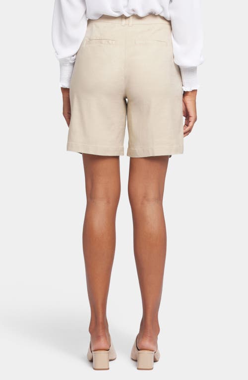 Nydj Relaxed Pleated Linen Blend Shorts In Feather