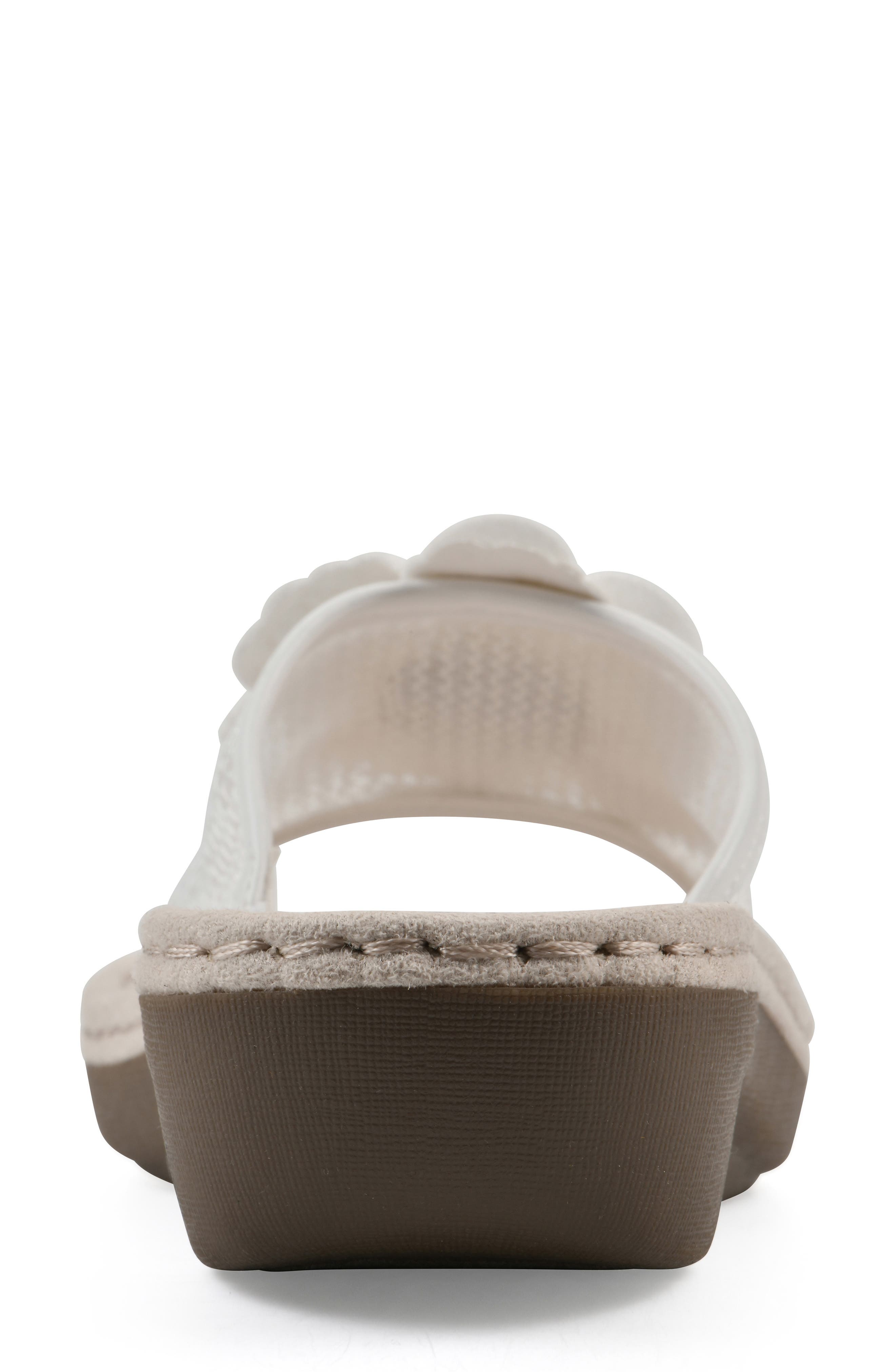 CLIFFS BY WHITE MOUNTAIN Chill Slide Sandal, Alternate, color, White Fabric