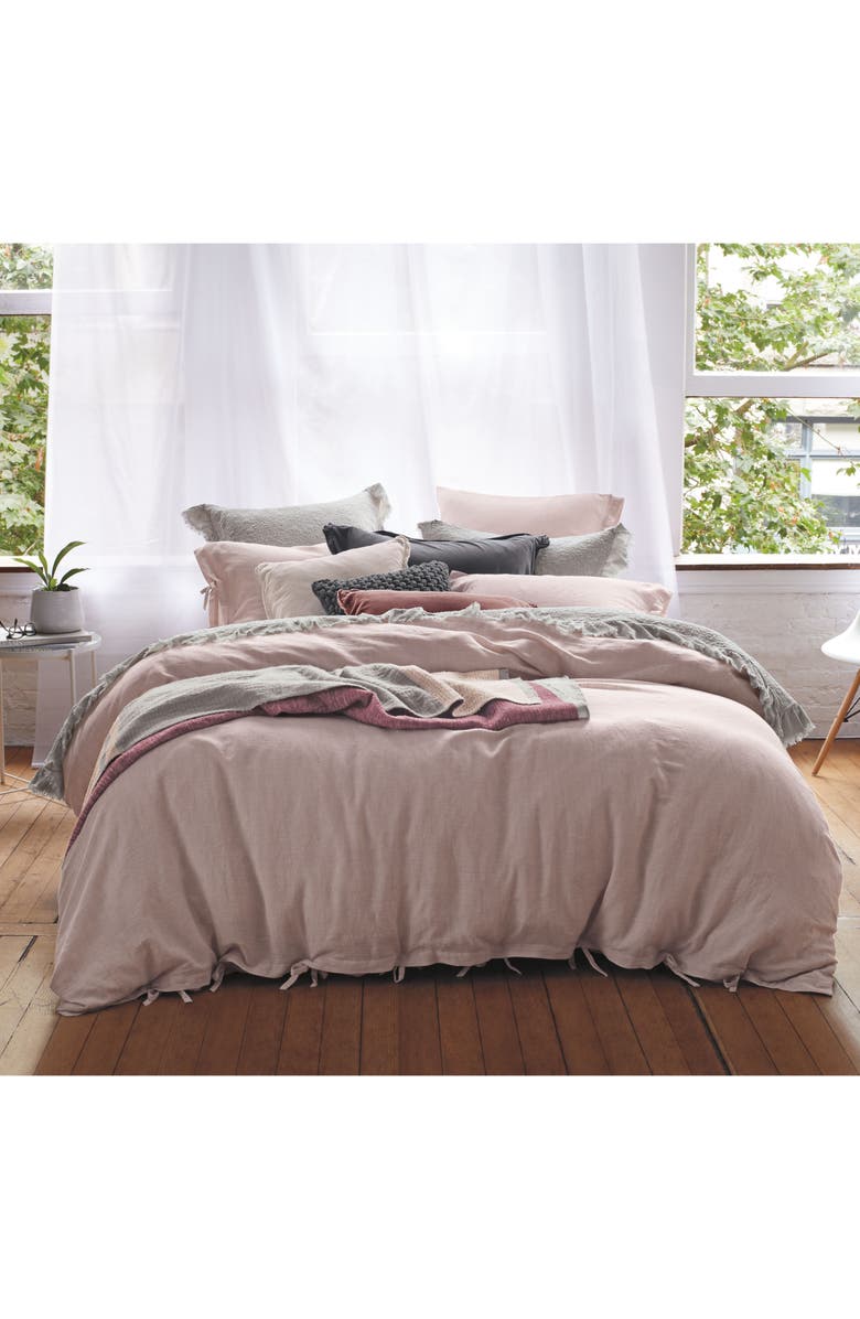 Treasure & Bond Frayed Edge Stonewash Quilt, Alternate, color,