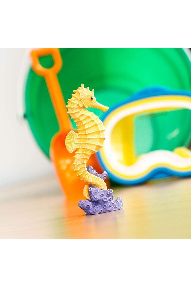 Seahorse Toy, Alternate, color, No Color