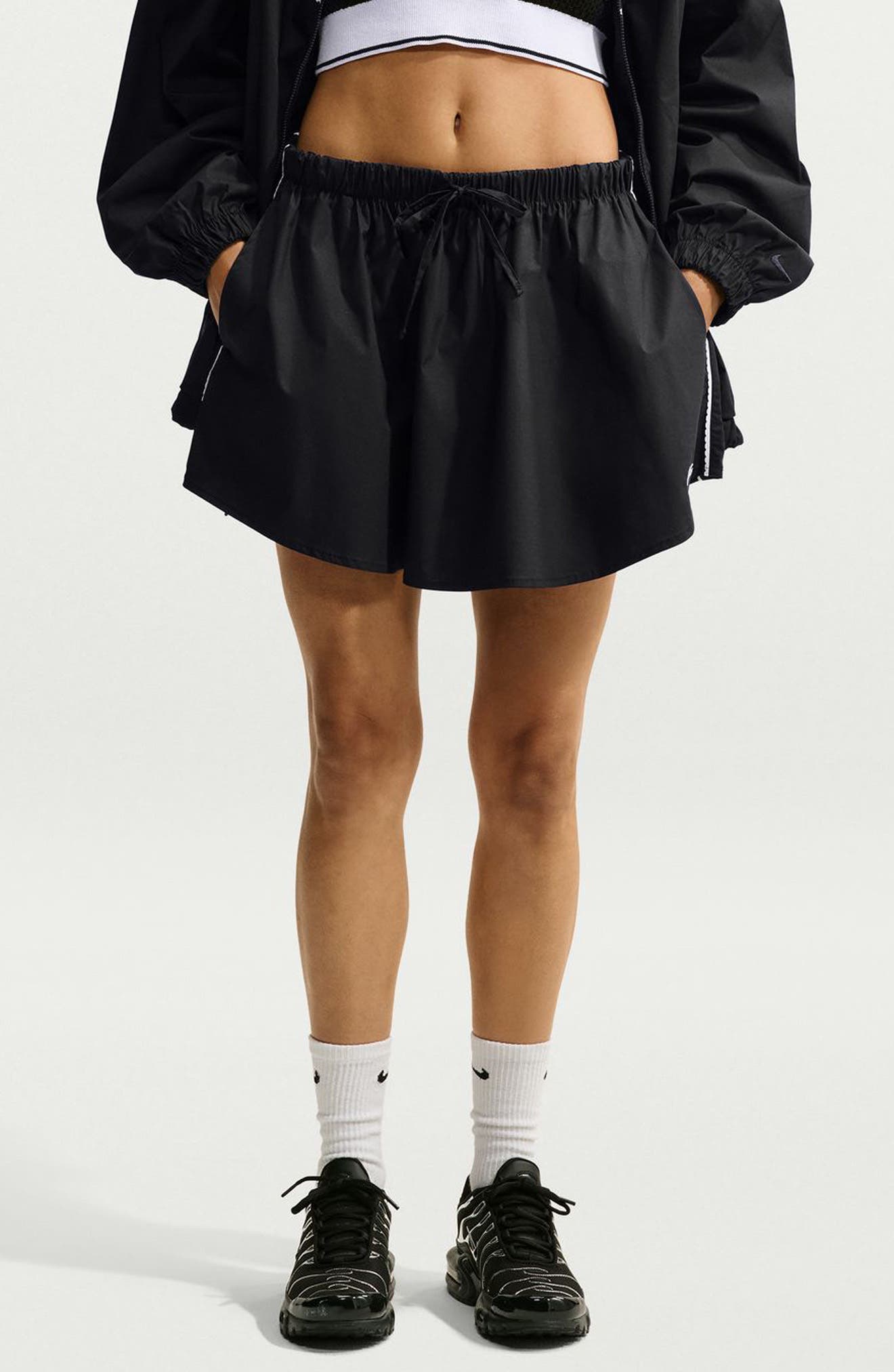 selected 010 BLACK/SAIL