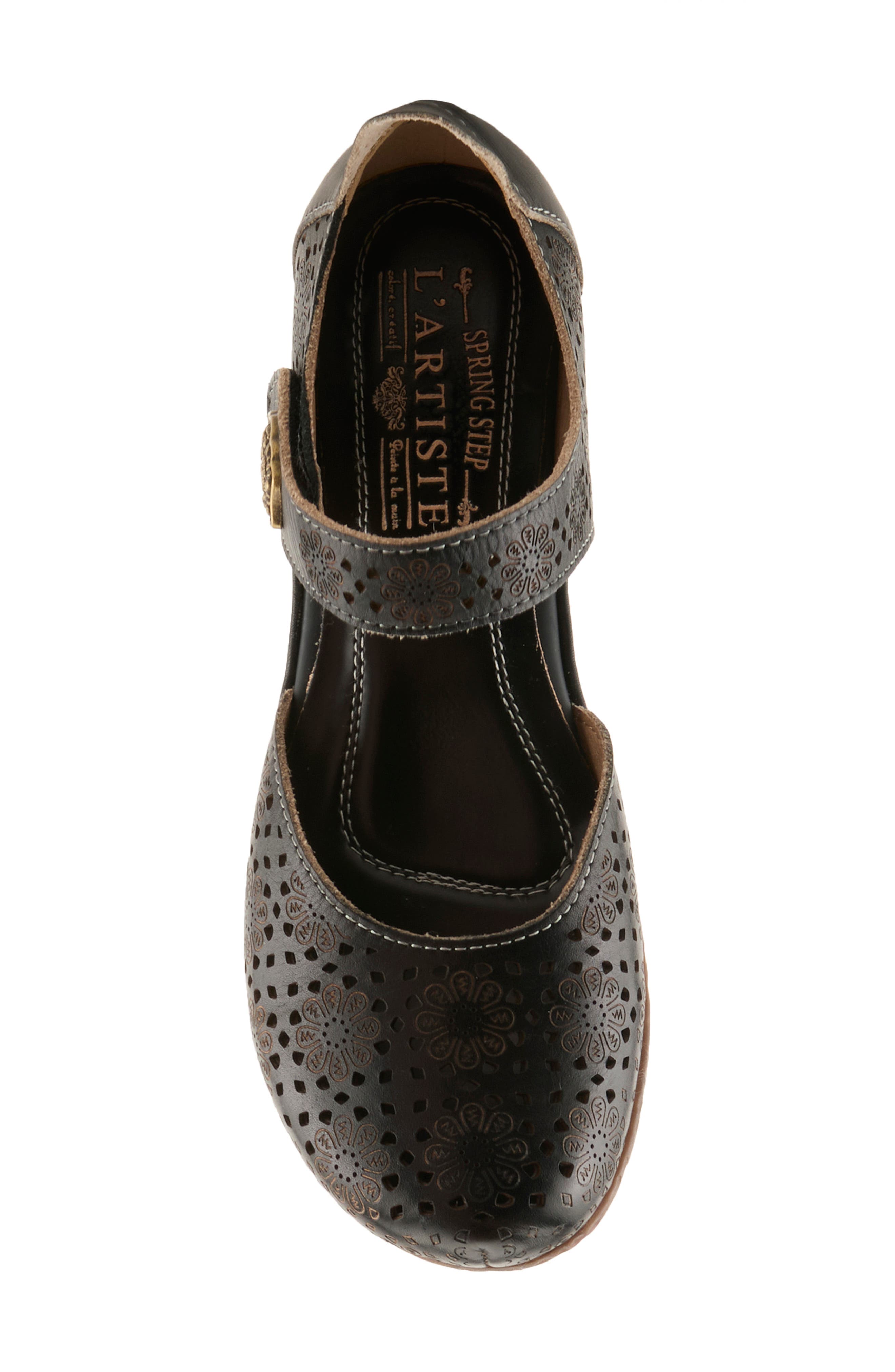 L'Artiste by Spring Step Americana Ankle Strap Clog, Alternate, color, Black