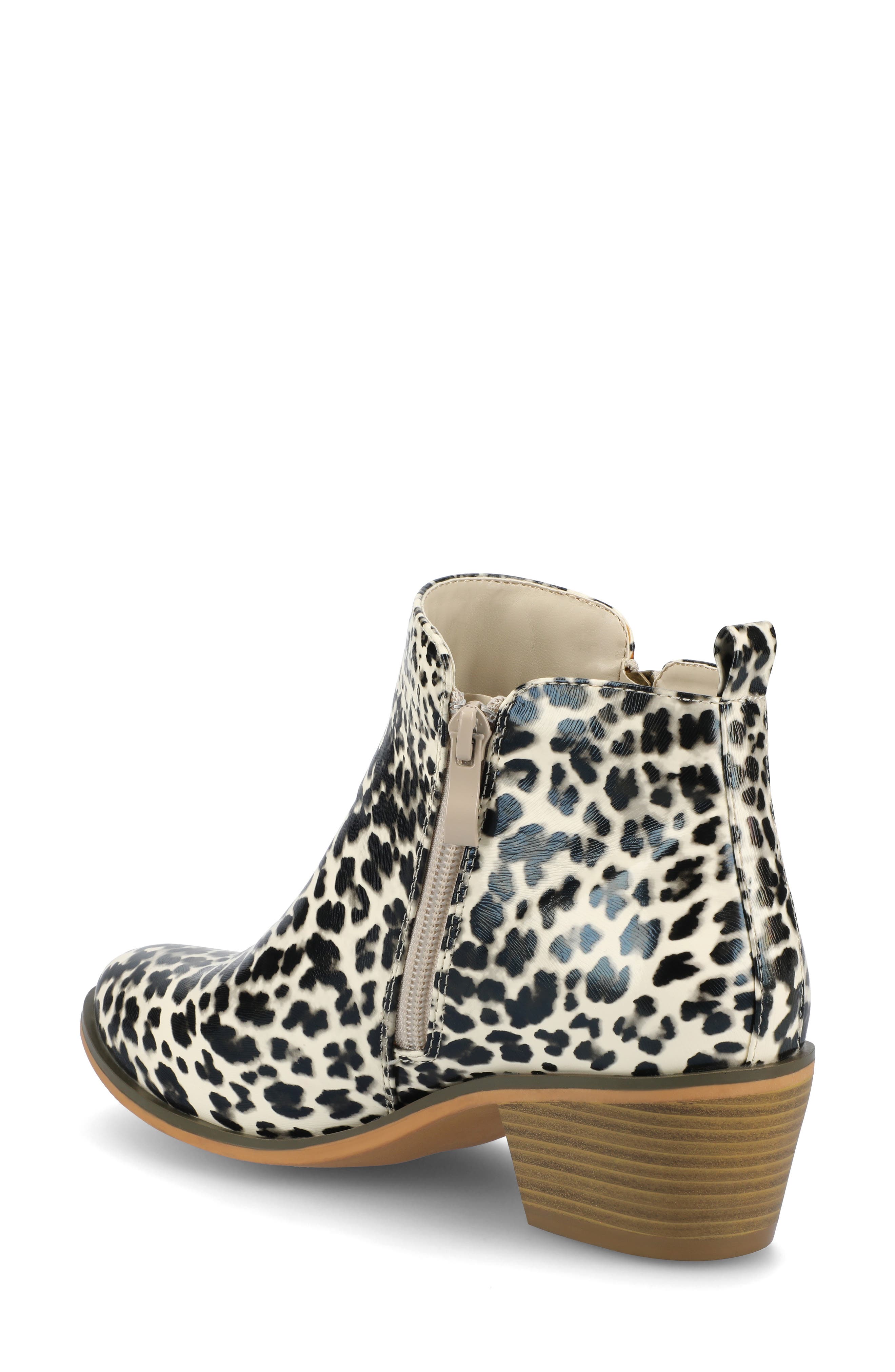 Journee Collection JOURNEE Rebel Side Zip Bootie, Alternate, color, Leopard