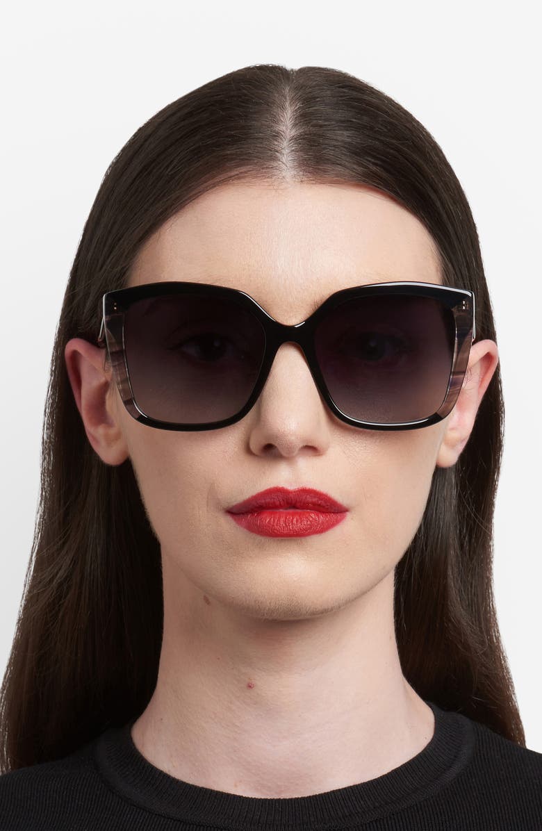 Carolina Herrera Her 57mm Gradient Square Geometric Sunglasses, Alternate, color, Black/ Dark Grey