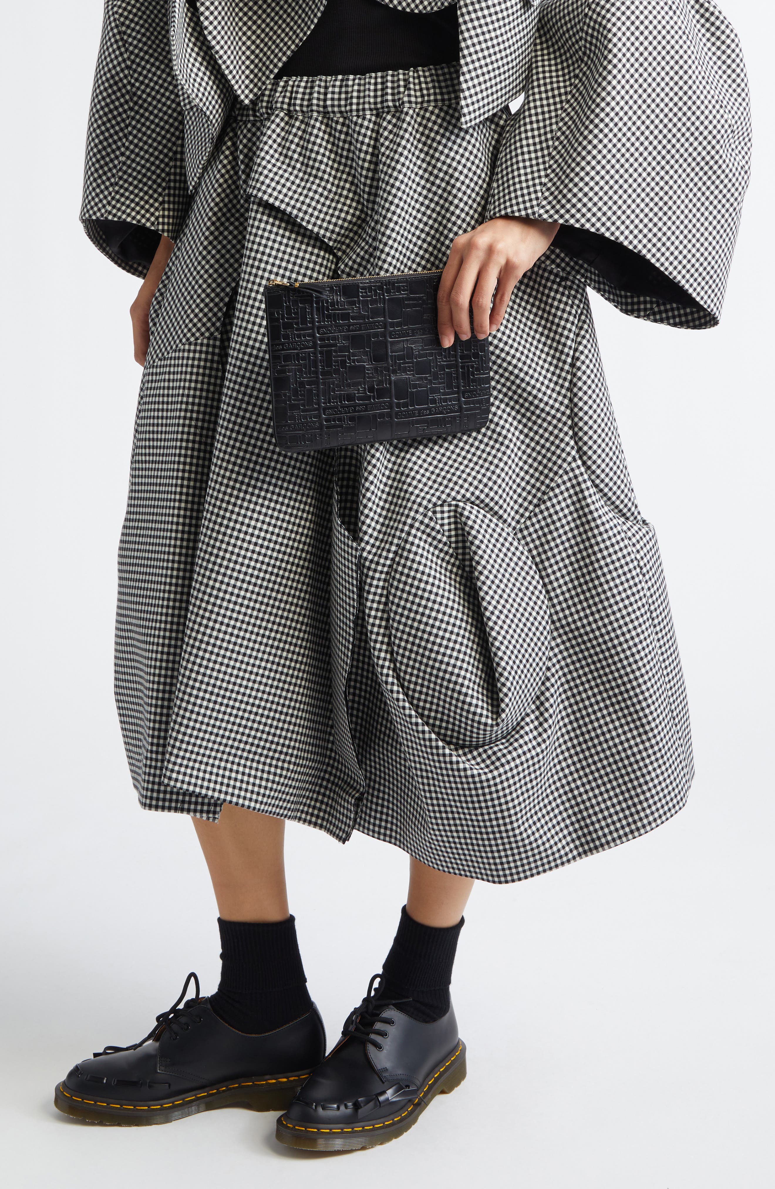 Comme des Garçons Wallets Embossed Logo Leather Pouch, Alternate, color, Black