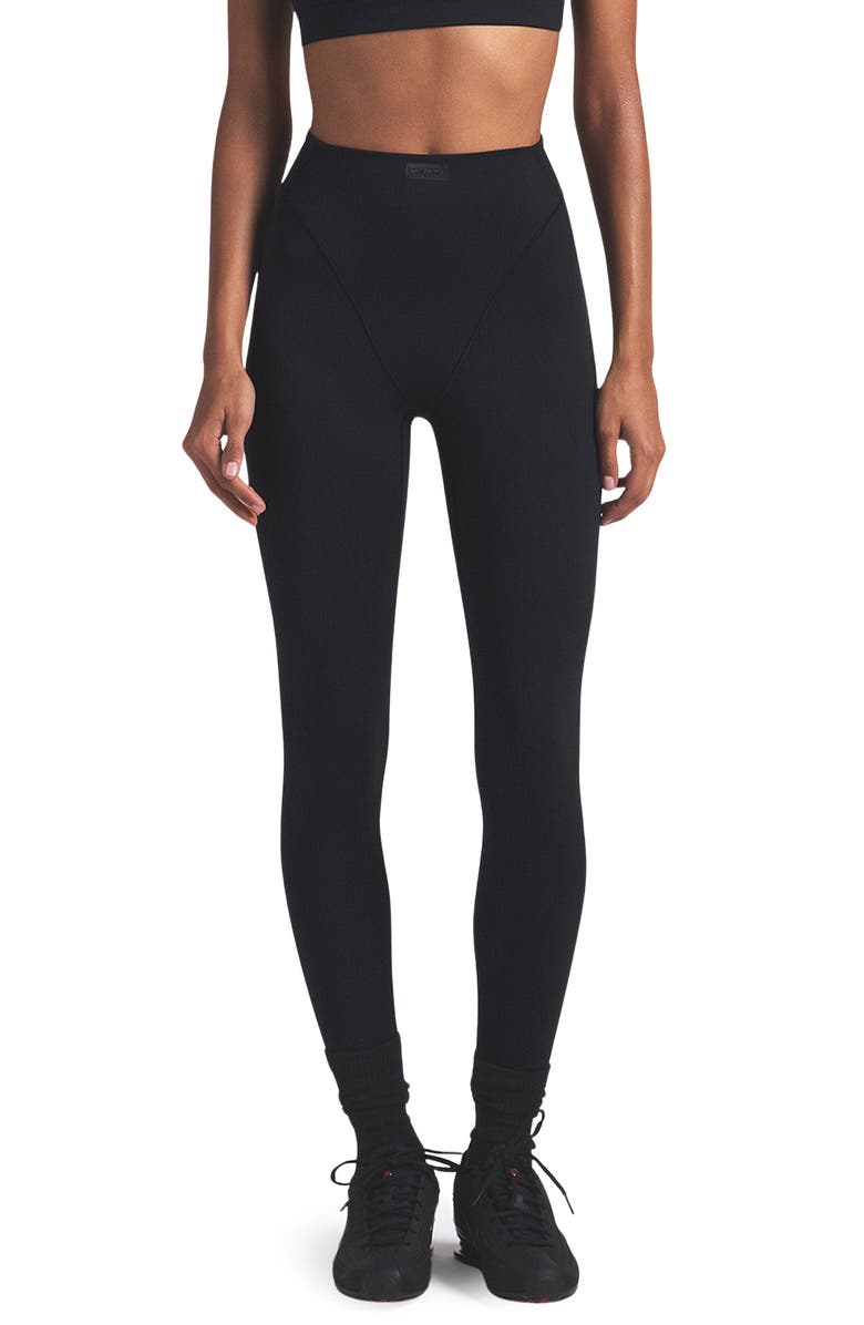 NikeSKIMS Matte High Waist V-Line Leggings, Main, color, Obsidian