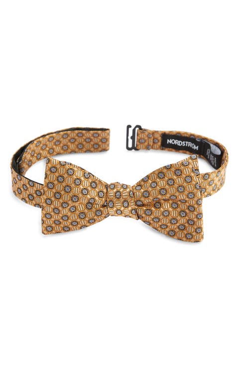 Neat Medallion Silk Bow Tie