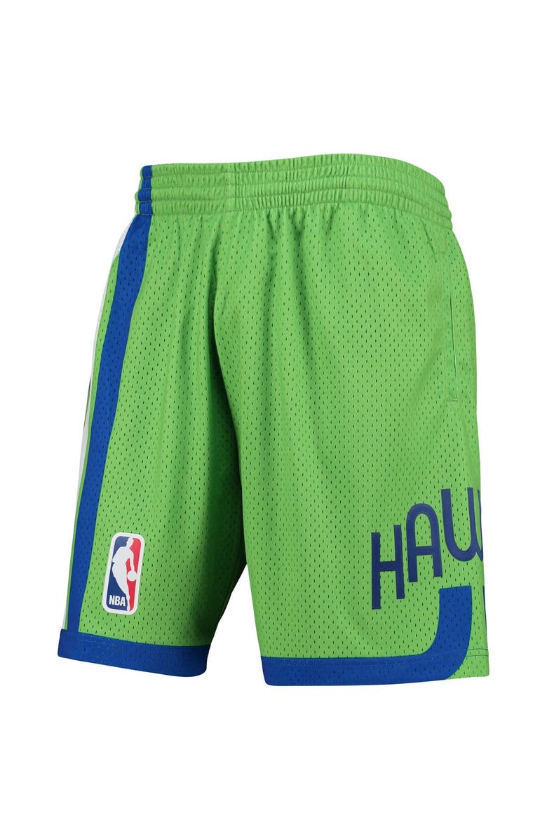 Mitchell & Ness Men's Mitchell & Ness Green Atlanta Hawks 1970-71 Hardwood Classics Swingman Shorts, Alternate, color, 