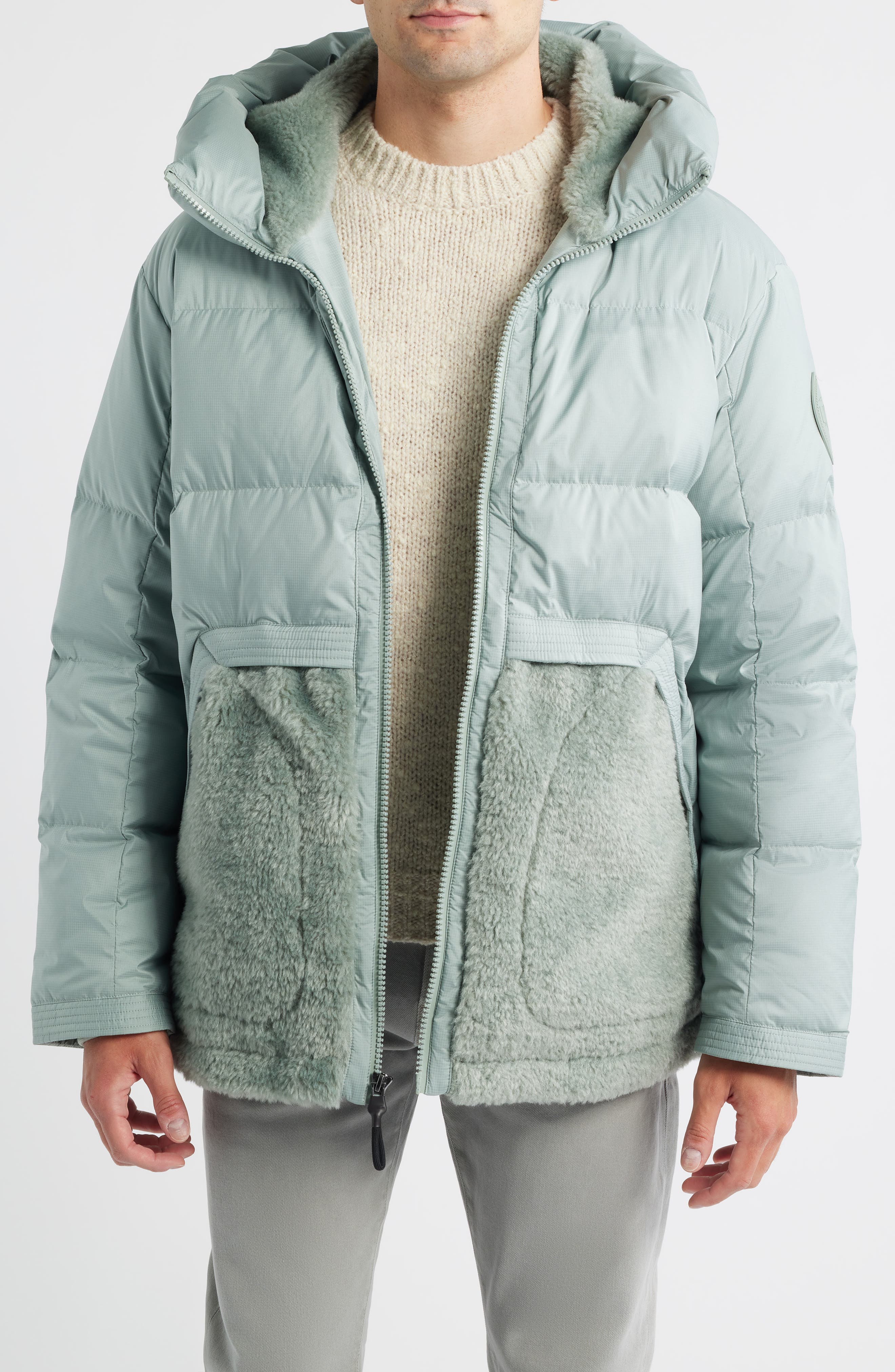 MetroPeak Ripstop & Fleece 700 Fill Power Down Puffer Jacket