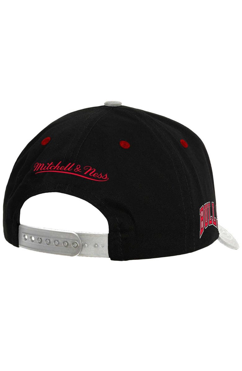 Mitchell & Ness Men's Mitchell & Ness Black/Gray Chicago Bulls Pro Crown Adjustable Hat, Alternate, color, Black