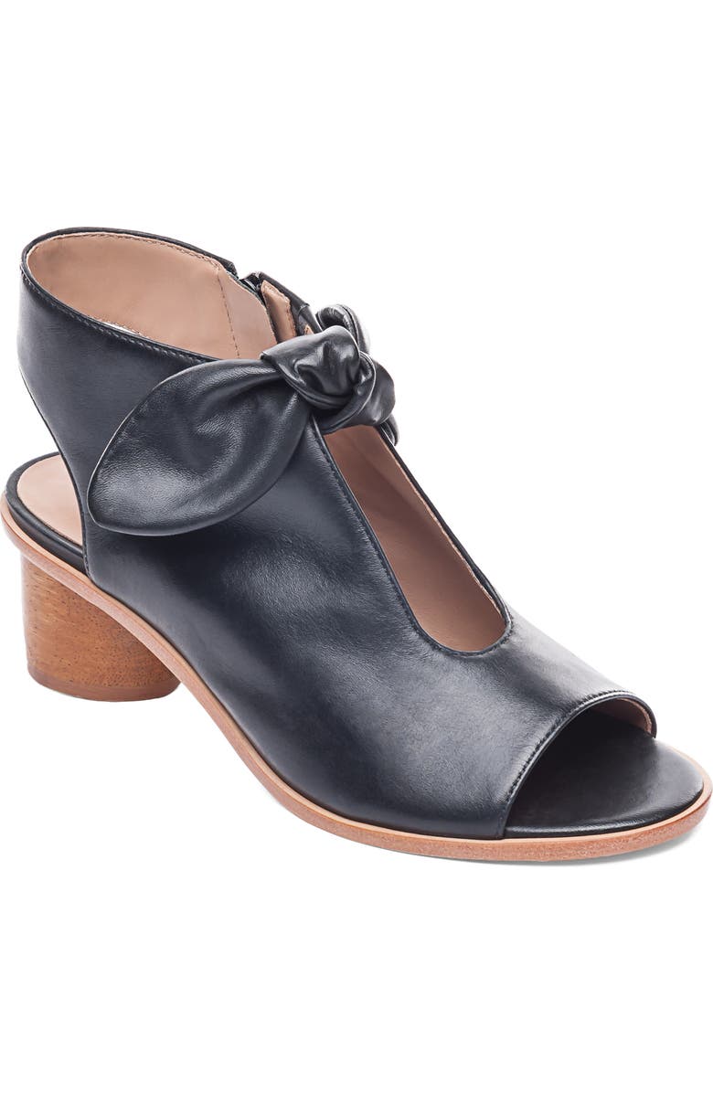 Bernardo Footwear Bernardo Luna Sandal, Main, color,