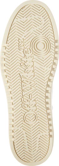 5.0 Low Top Sneaker