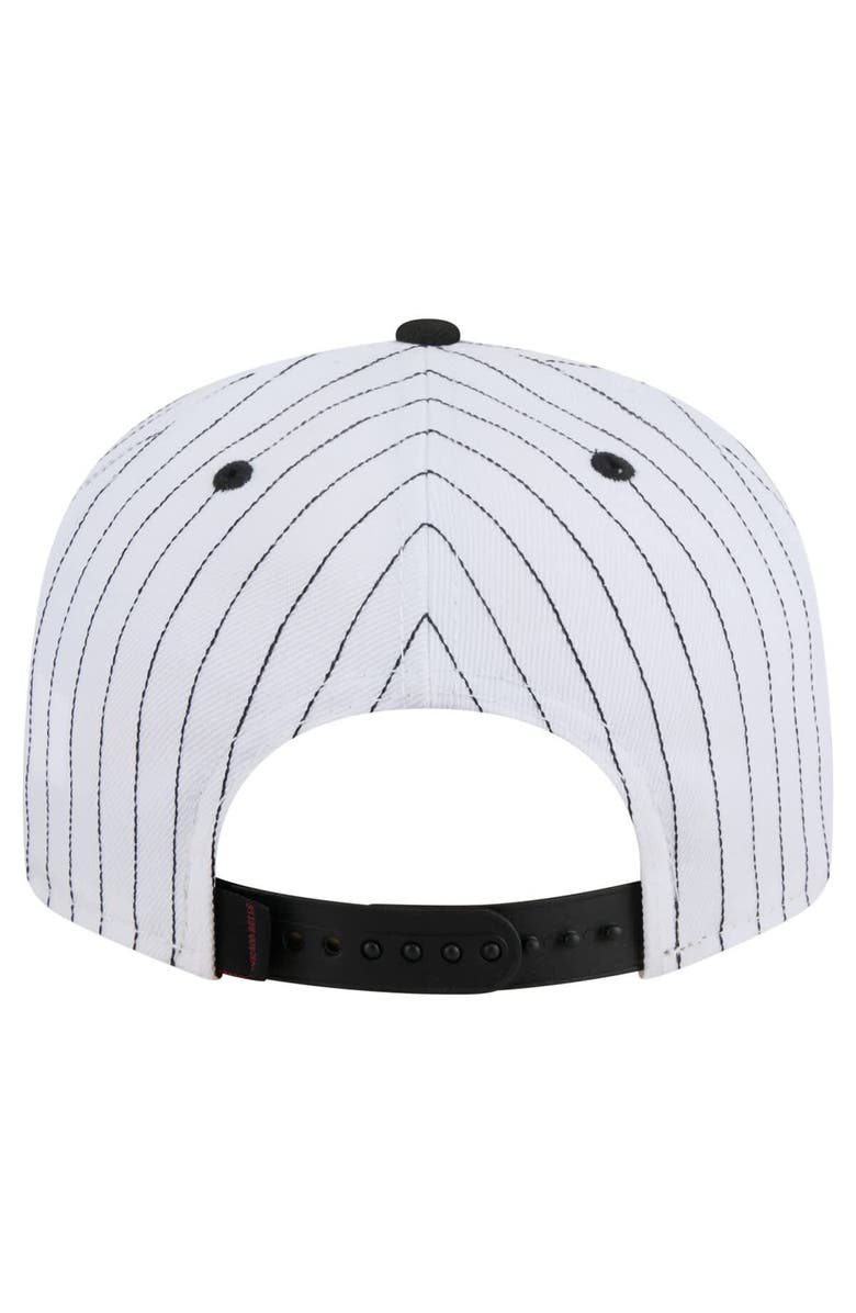 New Era Men's New Era White Chicago Bulls Deceptor Pinstripe 9FIFTY Snapback Hat, Alternate, color,