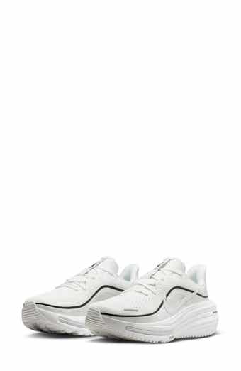 Air Winflo 12 Running Shoe
