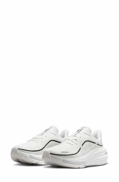 Air Winflo 12 Running Shoe