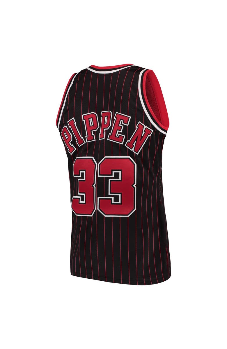 Mitchell & Ness Men's Mitchell & Ness Scottie Pippen Black Chicago Bulls 1995/96 Hardwood Classics Authentic Jersey, Alternate, color,