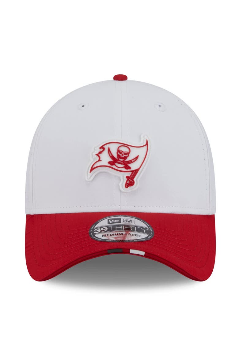 Men's New Era  White/Red Tampa Bay Buccaneers 2025 NFL Training Camp 39THIRTY Flex Hat, Alternate, color, White