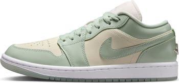 Air Jordan 1 Low SE Sneaker