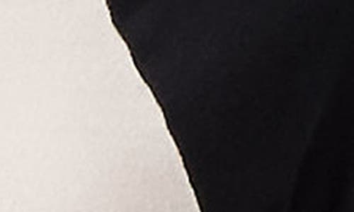 Levi's Essential Raglan Long Sleeve Graphic T-shirt In White