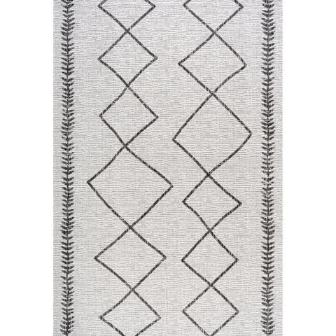 Derya  Diamond Trellis Indoor/Outdoor Area Rug