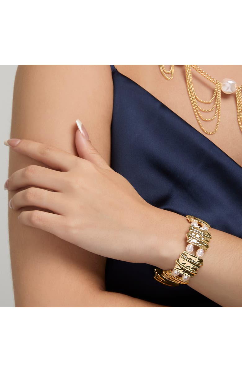 BCBG Pearls Stretch Bracelet, Alternate, color, Gold