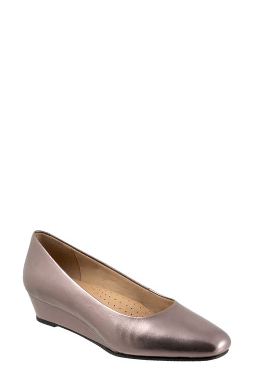 Trotters Denisse Wedge Pump In Multi