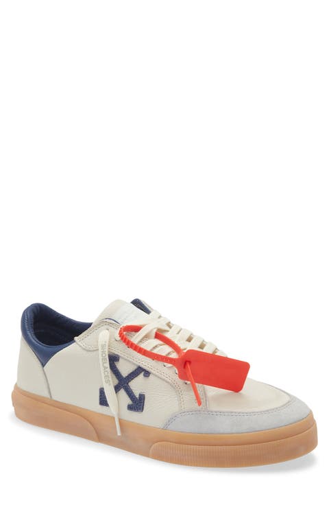 Vulcanized Low Top Sneaker (Men)